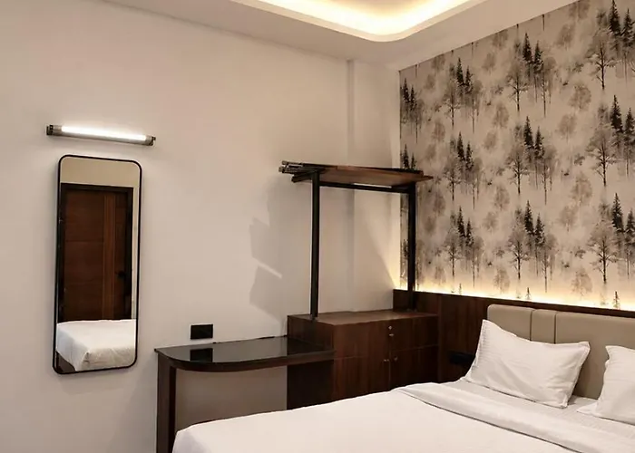 Hotel J Vin Palace